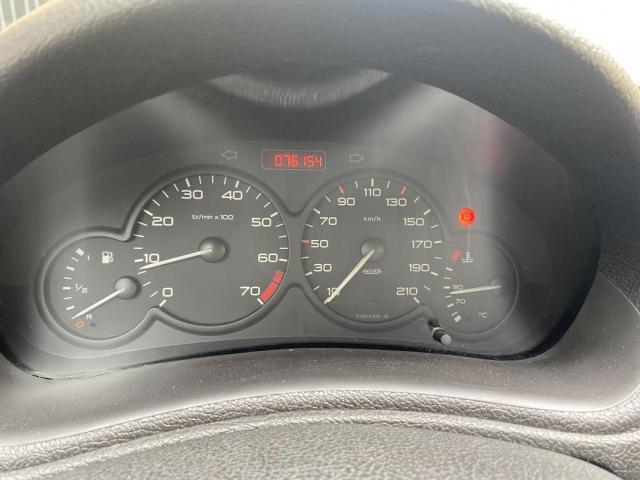 Peugeot 206 image 4