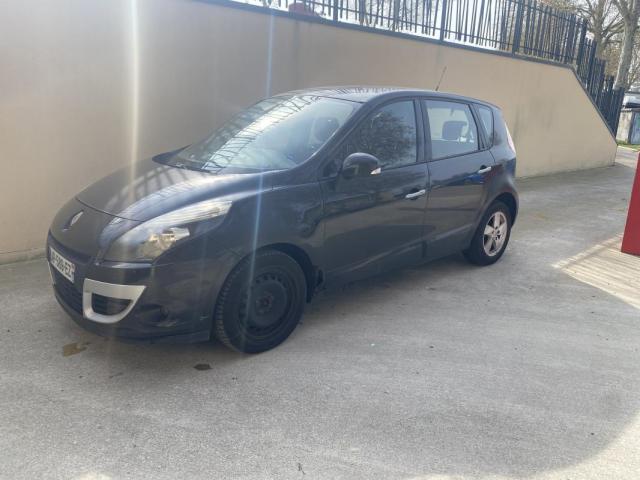 Renault Scénic image 1