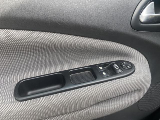 Citroen C3 Picasso image 2