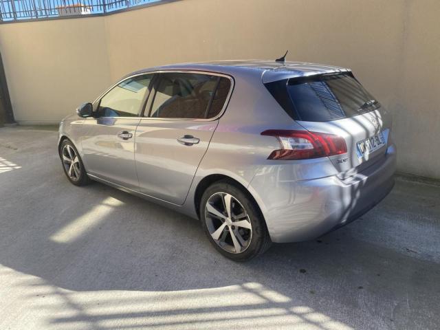 Peugeot 308 image 9