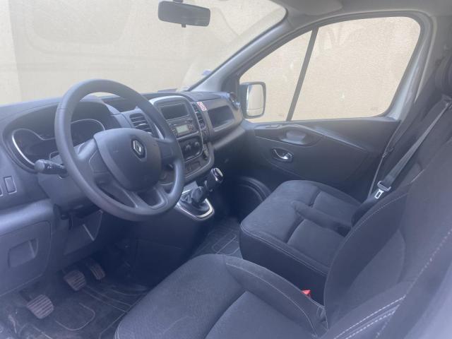 Renault Trafic image 8
