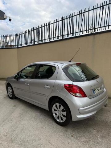Peugeot 207 image 1