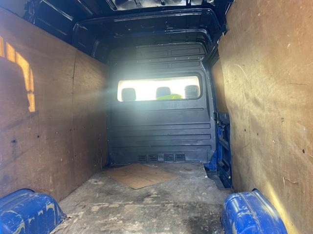 Mercedes Benz Sprinter image 3