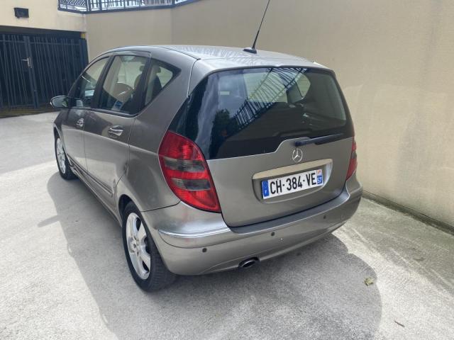 Mercedes Benz A 180 image 2