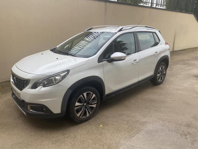 Peugeot 2008 1.2 Vti 110 Ch Allure Boîte Automatique ???