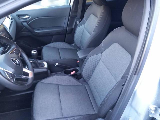 Renault Captur image 2