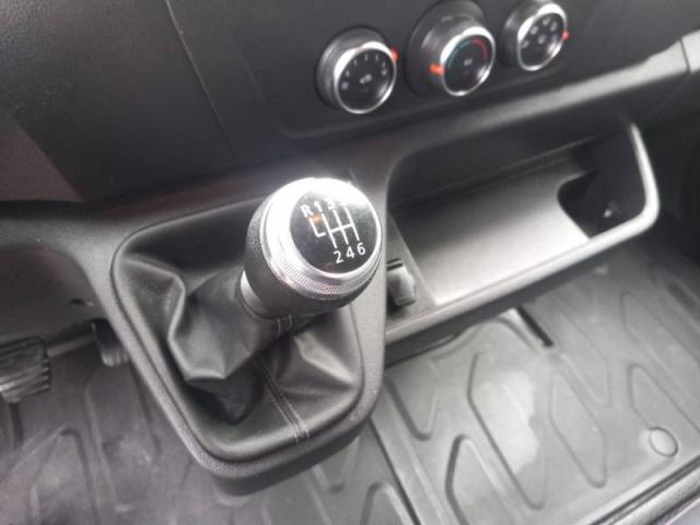 Renault Master image 7