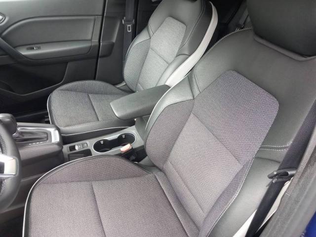 Renault Captur image 2
