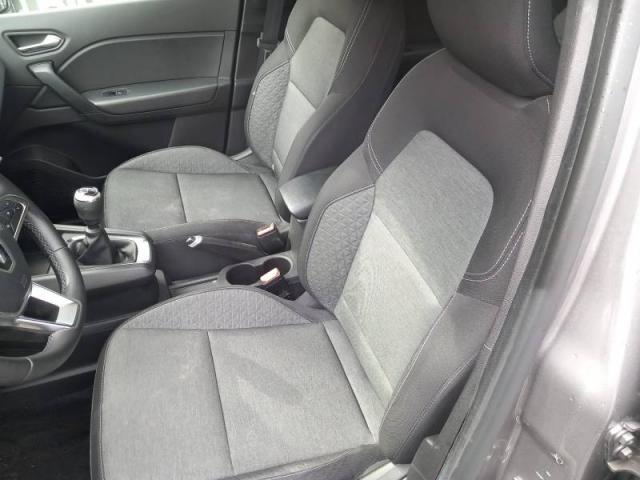 Renault Captur image 2