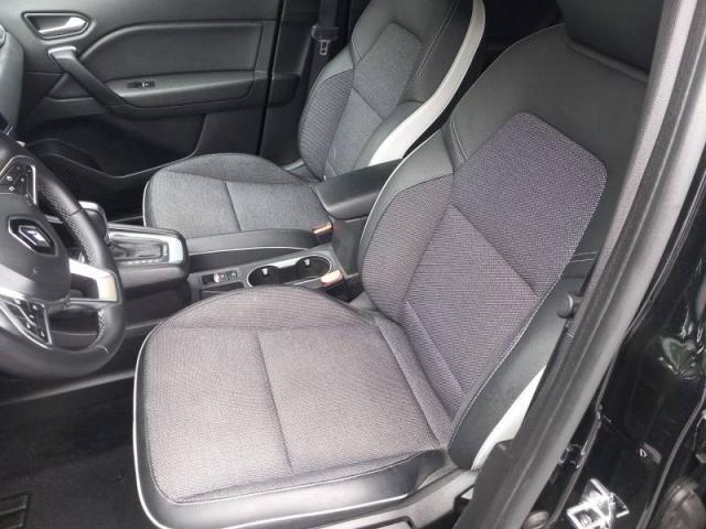 Renault Captur image 8