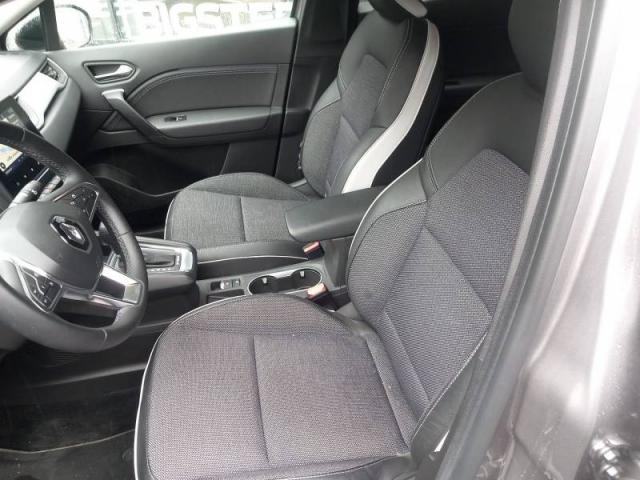 Renault Captur image 8