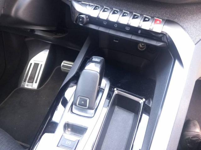 Peugeot 3008 image 6