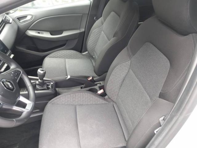 Renault Clio image 2