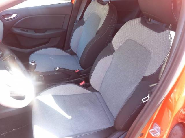 Renault Clio image 7