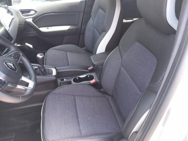 Renault Captur image 2
