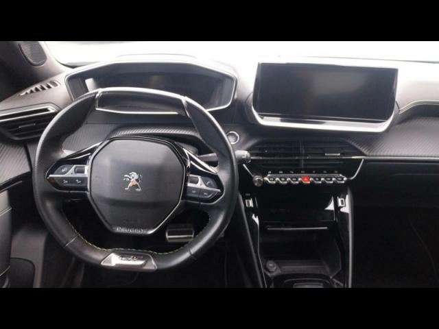 Peugeot 2008 image 7