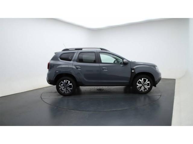 Dacia Duster image 8
