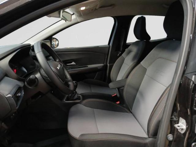 Dacia Sandero image 2