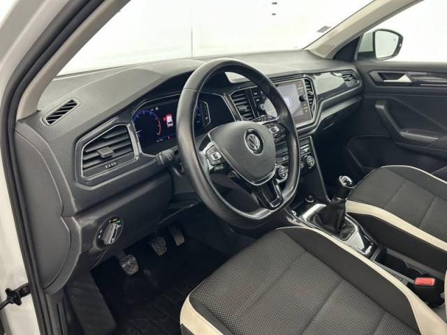 Volkswagen T-Roc image 1