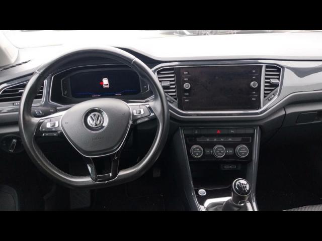 Volkswagen T-Roc image 7