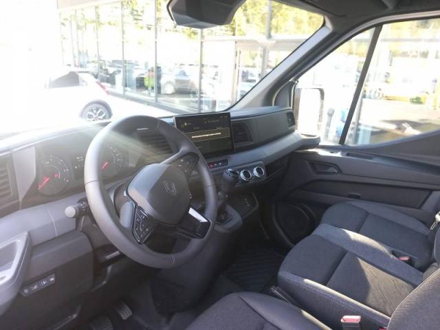 Renault Master image 8