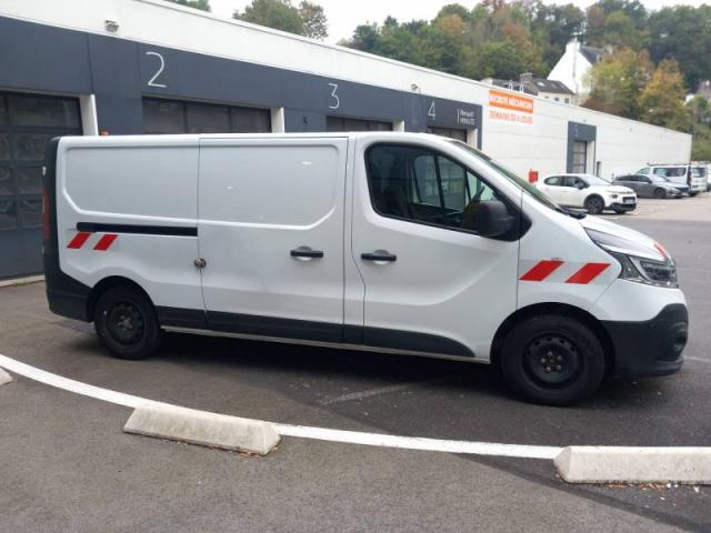 Renault Trafic image 8