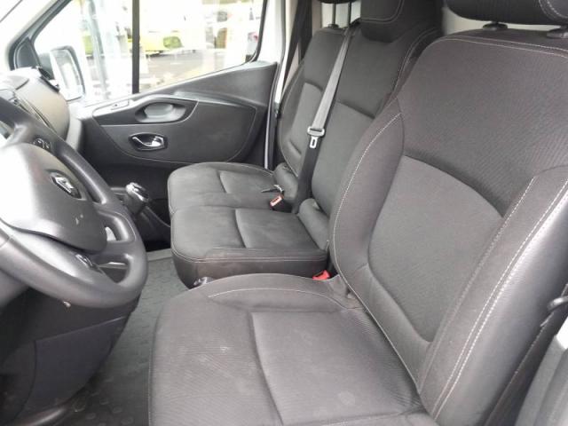 Renault Trafic image 3