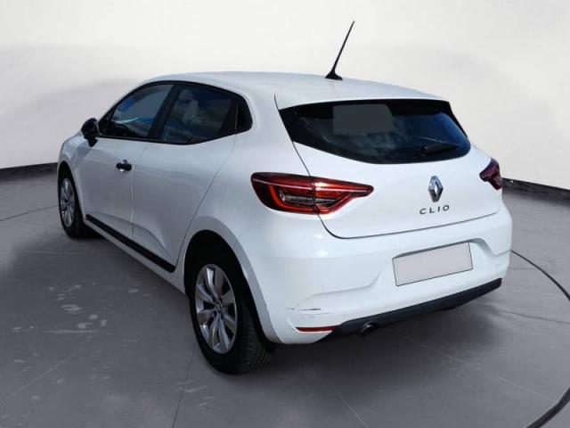 Renault Clio image 2