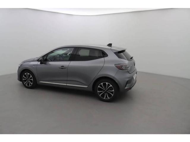 Renault Clio image 2