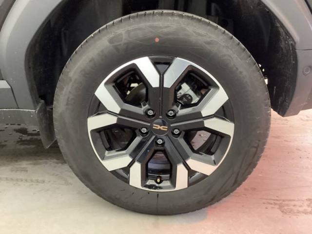 Dacia Duster image 9