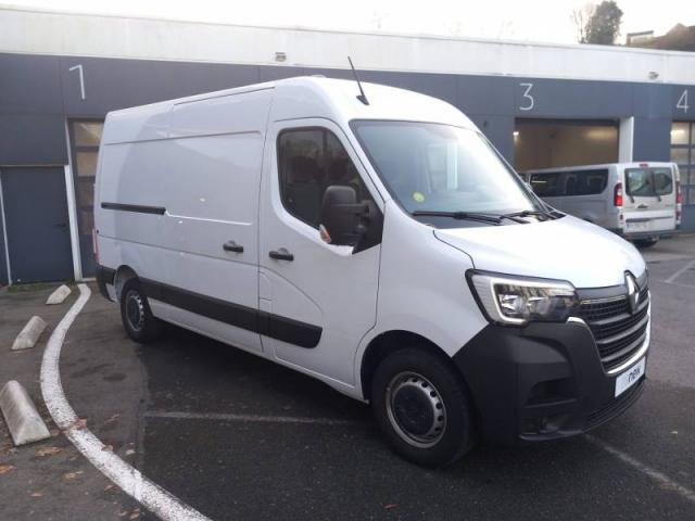Renault Master image 1
