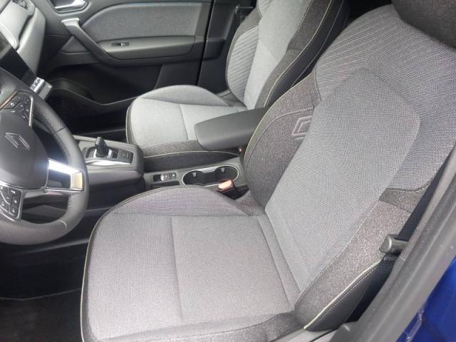 Renault Captur image 9