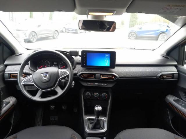 Dacia Sandero image 2