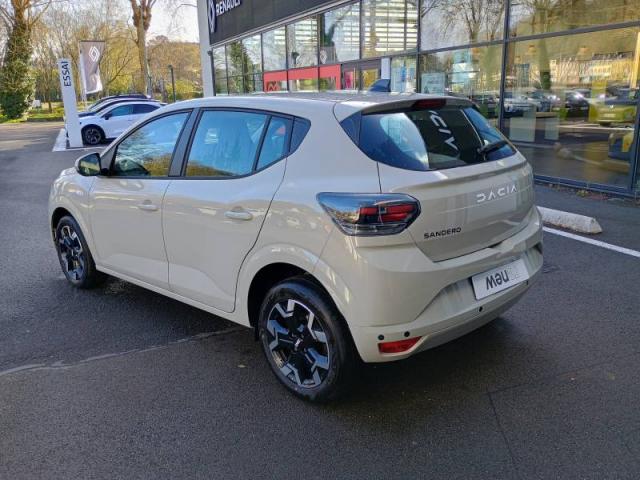 Dacia Sandero image 2