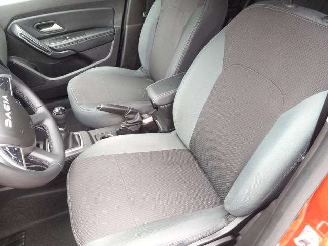 Dacia Duster image 9
