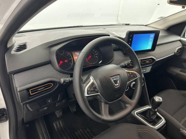 Dacia Sandero image 1