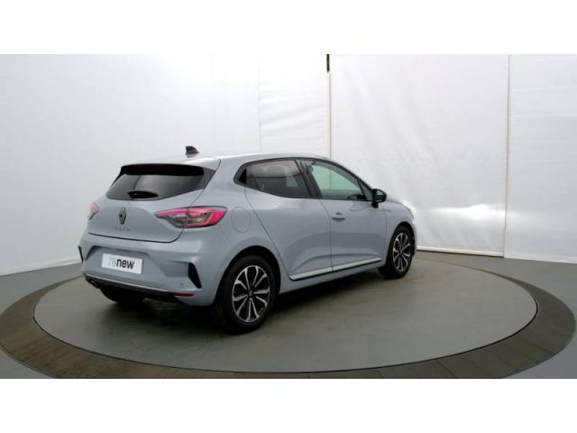 Renault Clio image 2