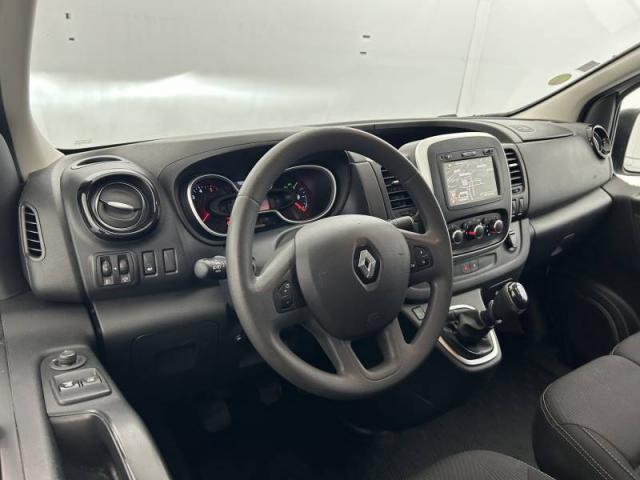 Renault Trafic image 8