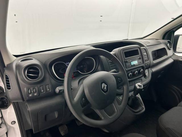 Renault Trafic image 1