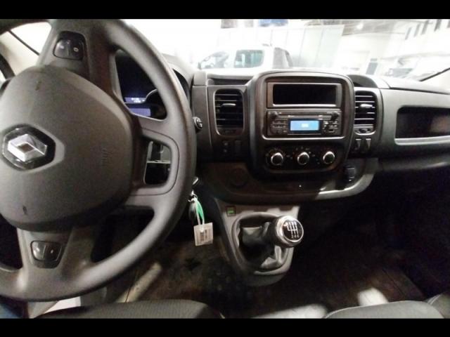 Renault Trafic image 8