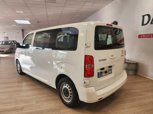 Peugeot Traveller image 8