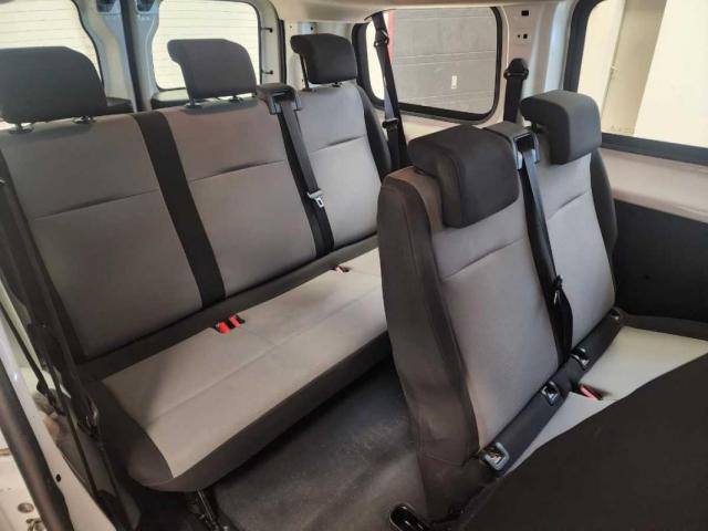 Peugeot Traveller image 4