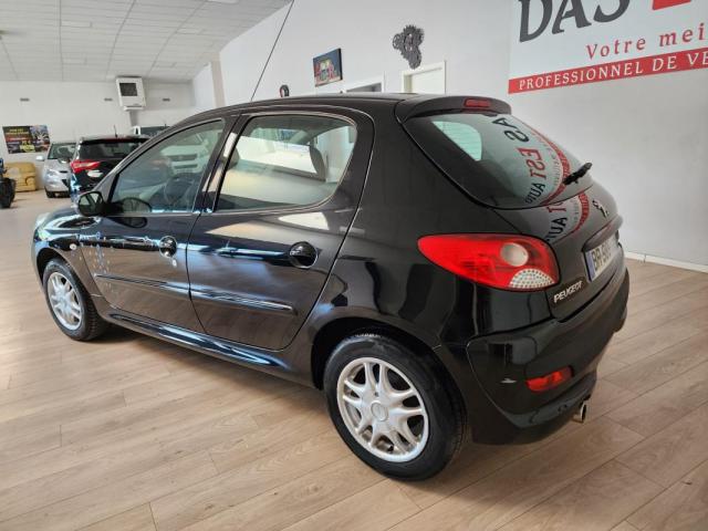 Peugeot 206+ image 8