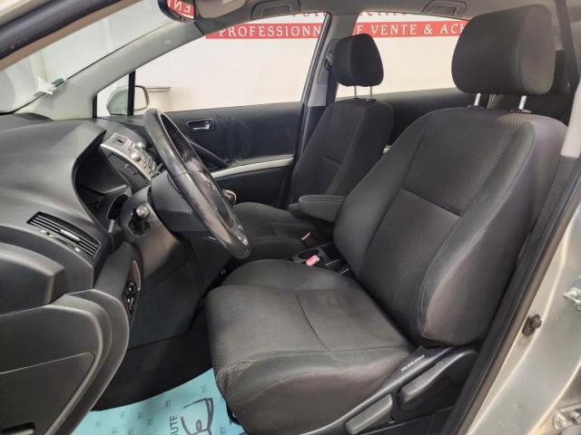 Toyota Verso image 2