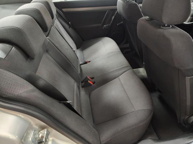 Opel Vectra image 2