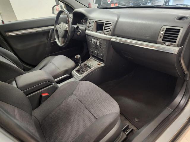 Opel Vectra image 8