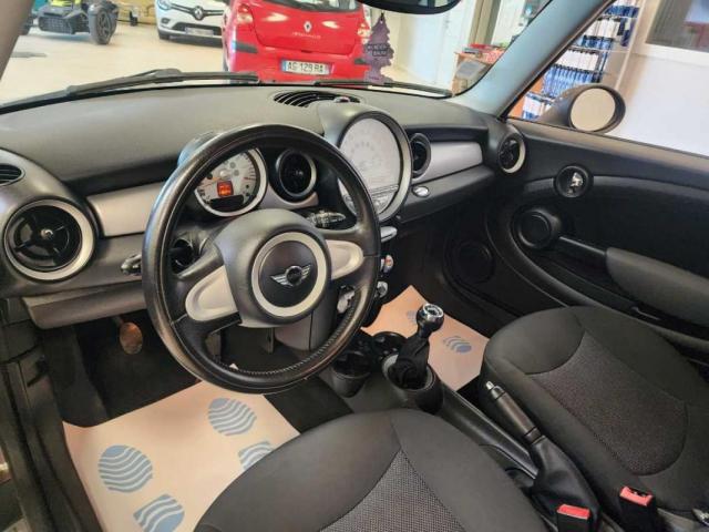 Mini Clubman image 7