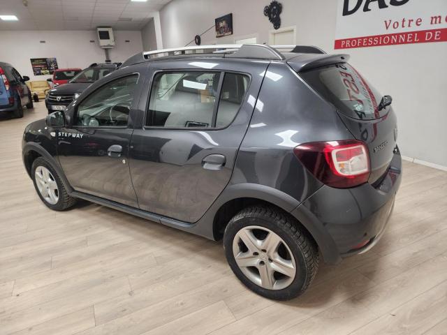 Dacia Sandero image 1