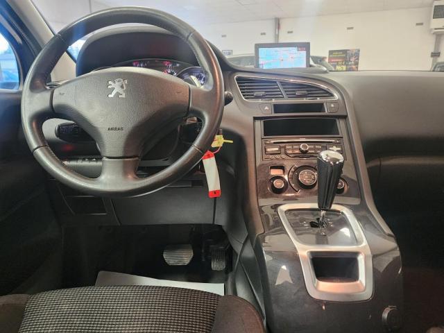 Peugeot 5008 image 5
