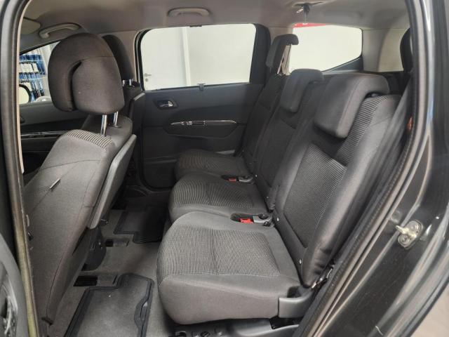 Peugeot 5008 image 6